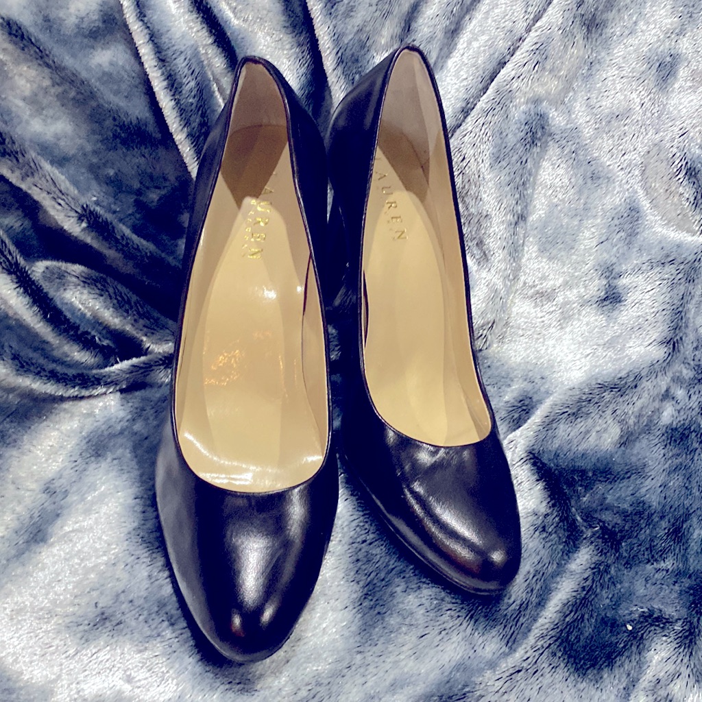 Lauren Ralph Lauren Black Pumps